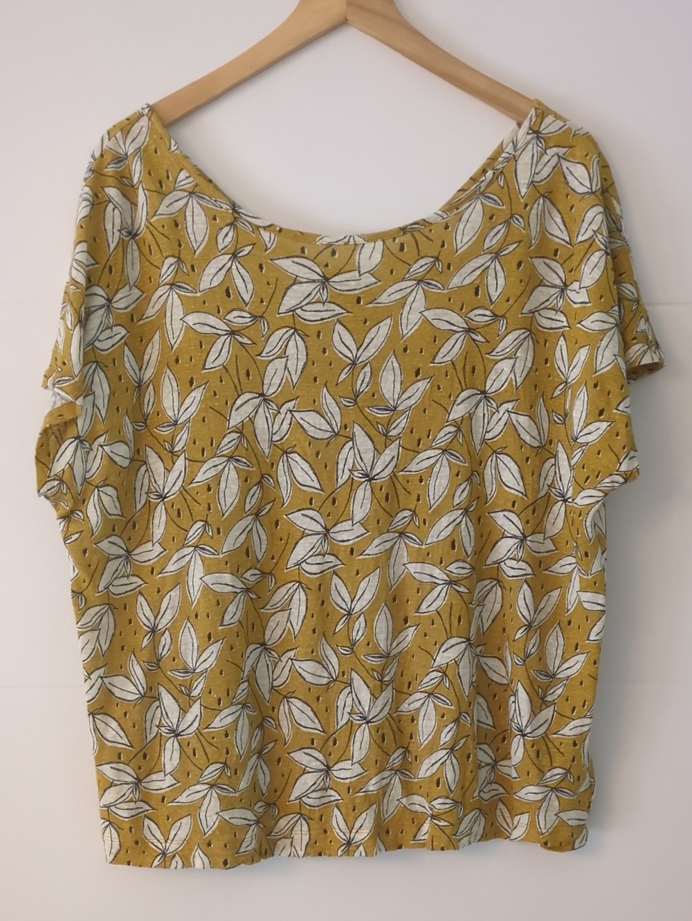 Rachel Zoe Mustard Yellow Leaf Print Short Sleeve Blouse